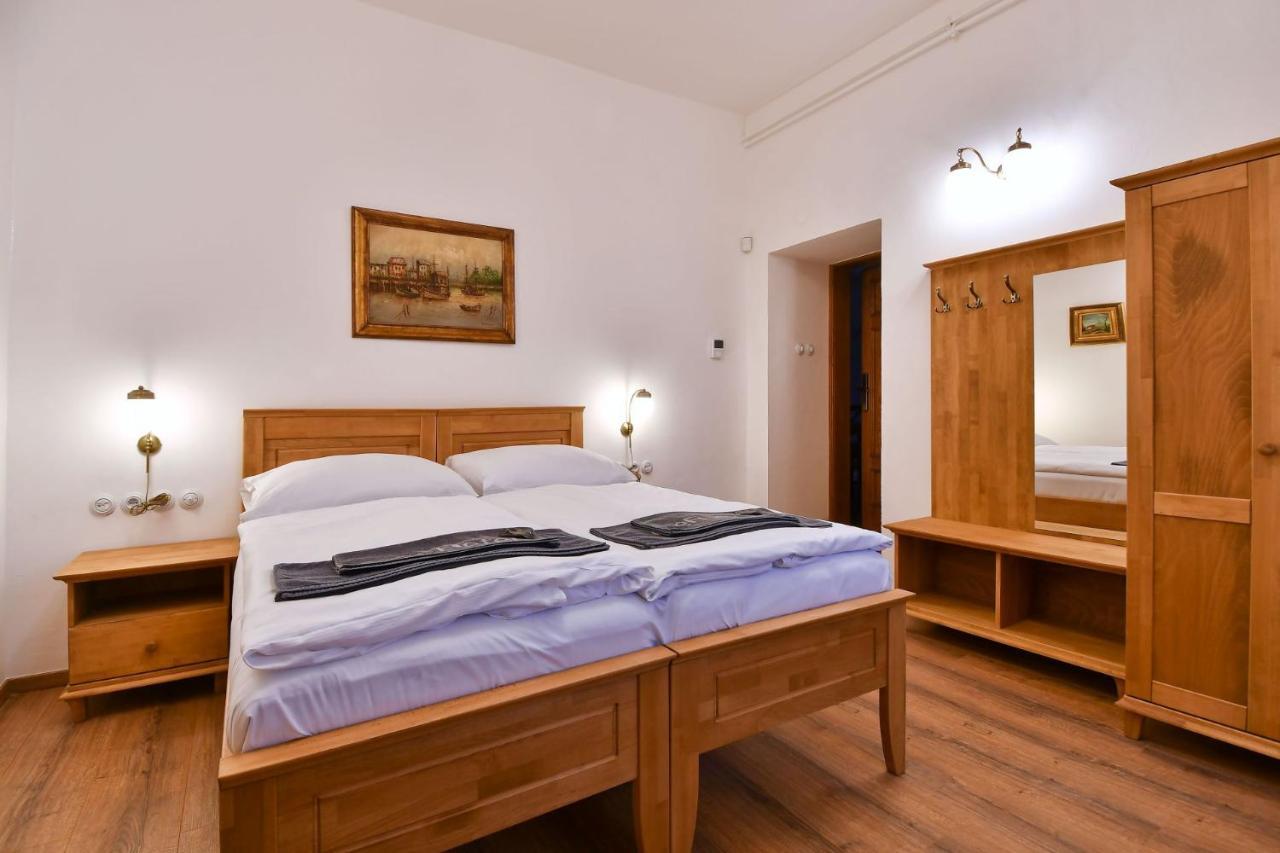 Zámek Račice Hotel Exterior foto